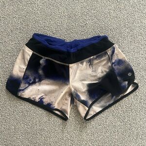 Lululemon running shorts size 6